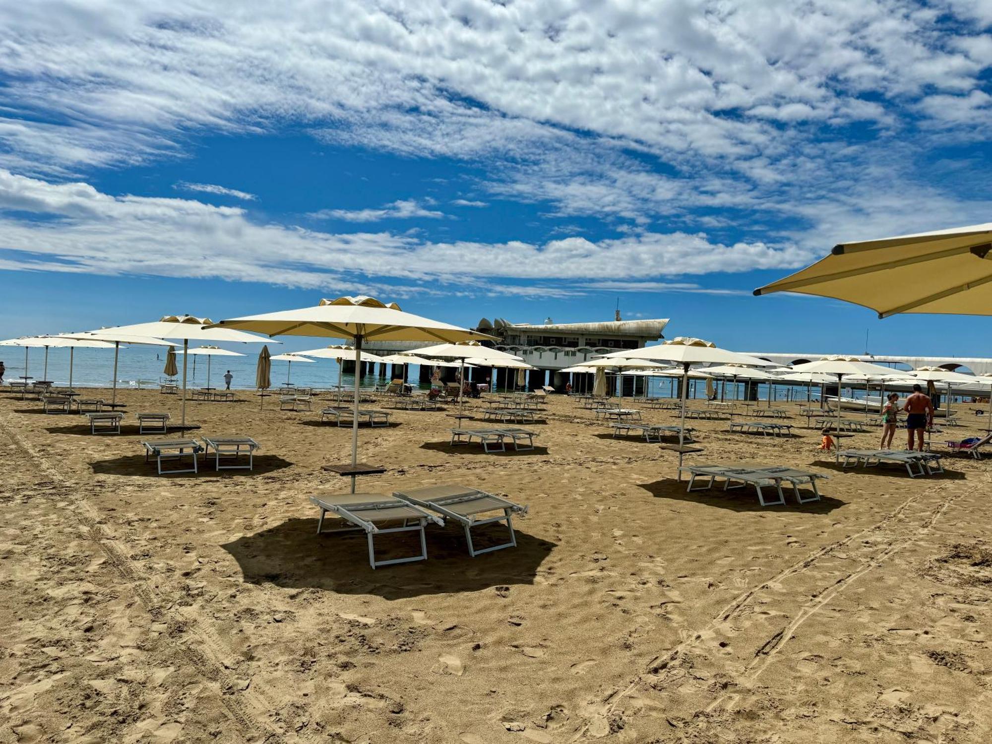 Appart 24 City Center Parking And Sea Design District Lignano Sabbiadoro Buitenkant foto